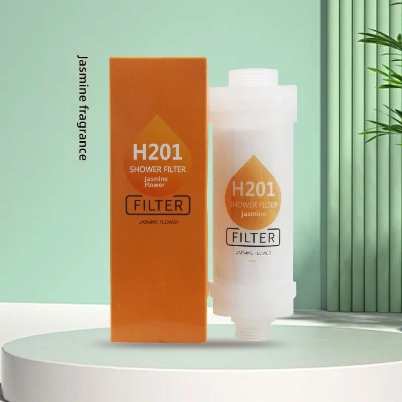 Shower Head Filter — Vitamin C Aromatherapy for Softer Skin & Hair